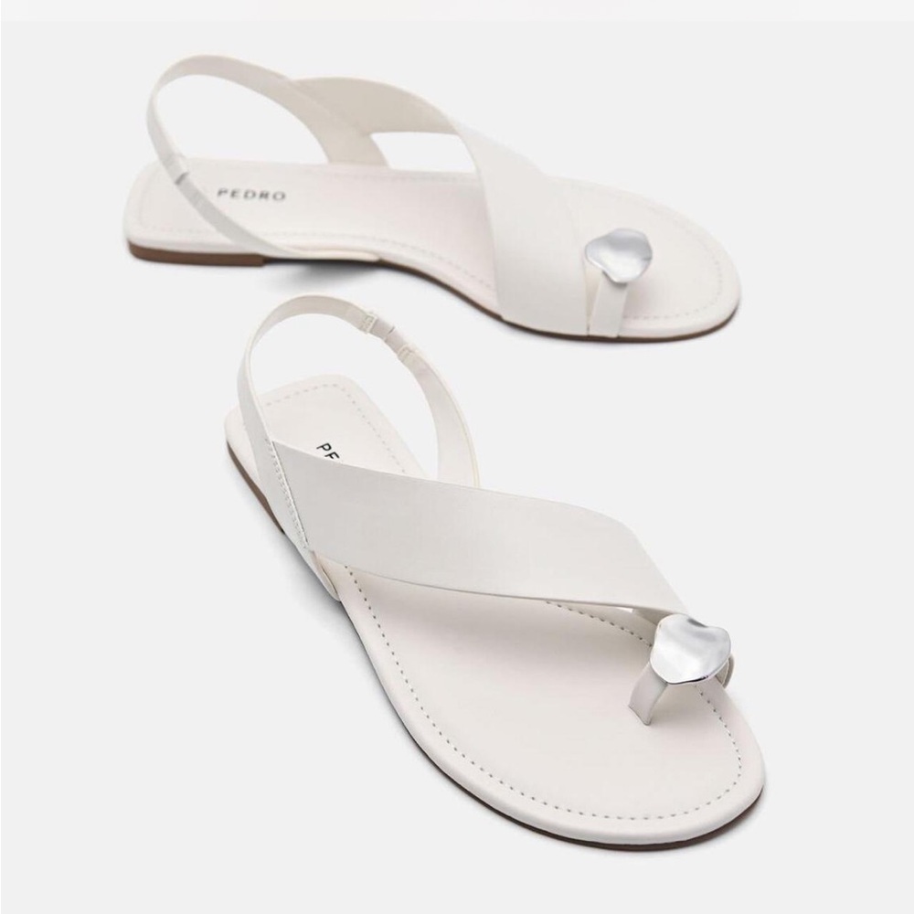 Chic Summer White Sandals with Toe Loop and Slingback